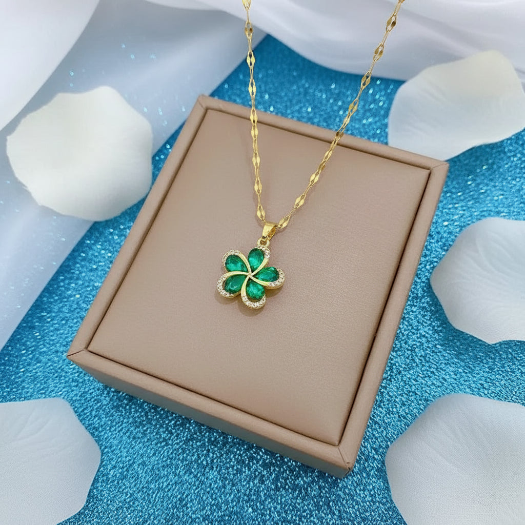 Versatile Flower Clavicle Necklace