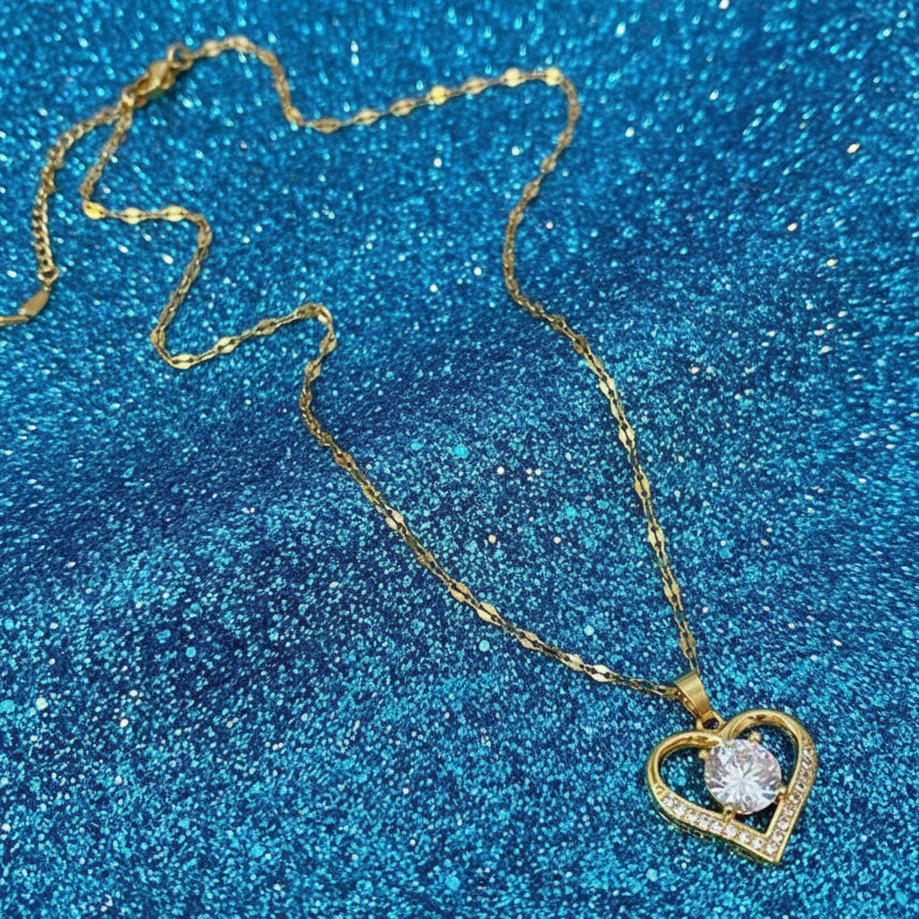 Golden Heart Zircon Necklace